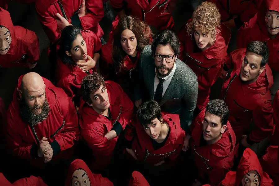 چاپ پوستر عکس و پوستر سریال سرقت پول(Money Heist)