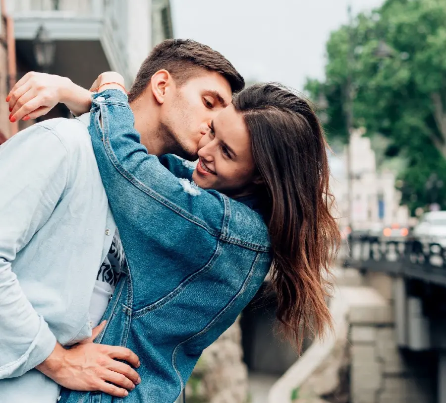 عکس عاشقانه برای پروفایل