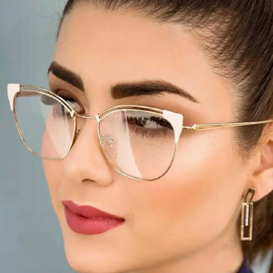 عکس و مدل عینک کشیده و گربه ای