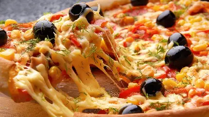 عکس زیبا از پیتزا با کیفیت بالا