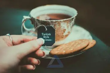 عکس یک فنجان چایی ترکیه ای خوشمزه