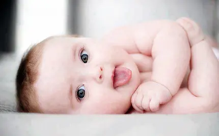 عکس زیبا از نوزاد بامزه و شیرین 