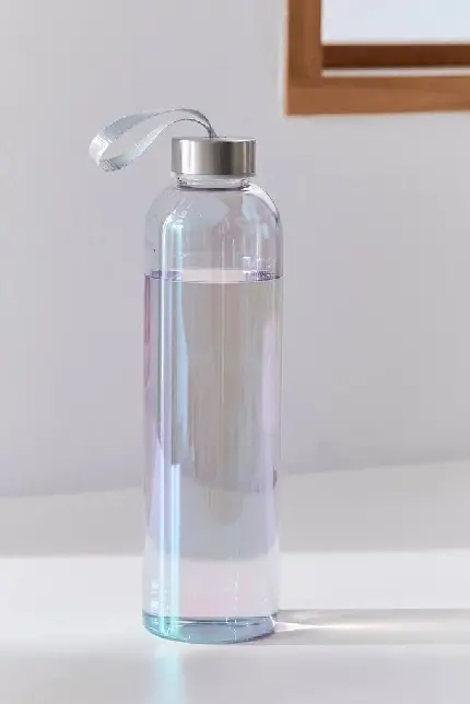 دانلود تصویر بطری ورزشی پر از آب
