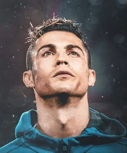 عکس رونالدو با جام در رئال مادرید