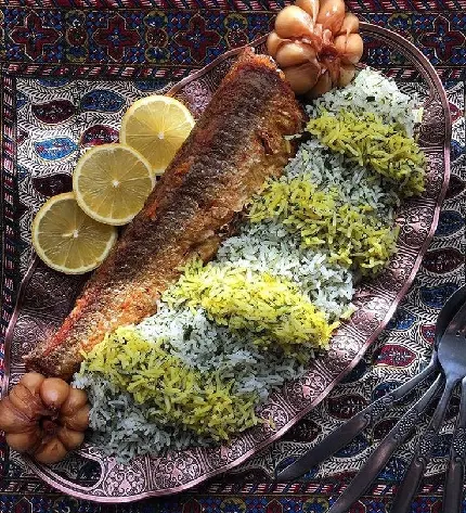 عکس سبزی پلو با ماهی خانگی