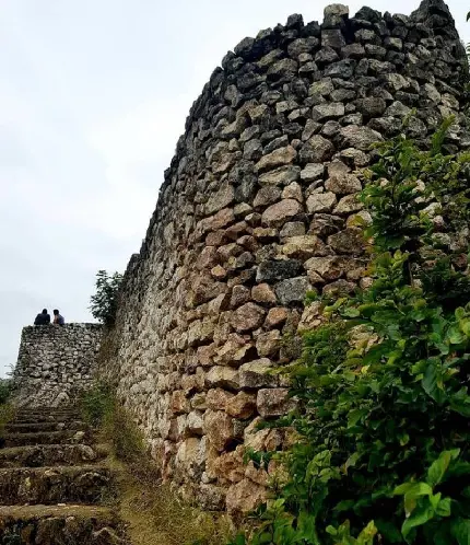 دانلود عکس قلعه ی قدیمی مارکوه در شهرستان رامسر