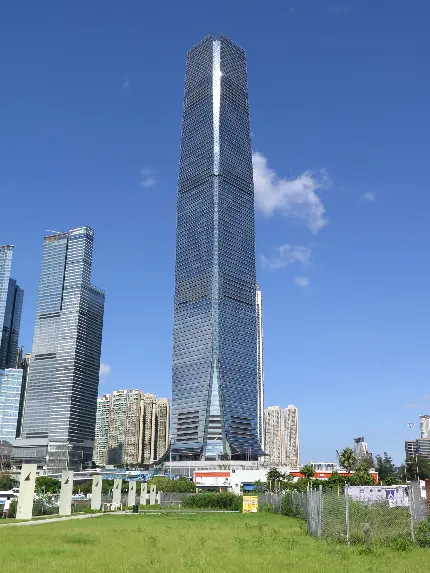 عکس برج اینترنشنال کامرس سنتر در هنگ کنگ 