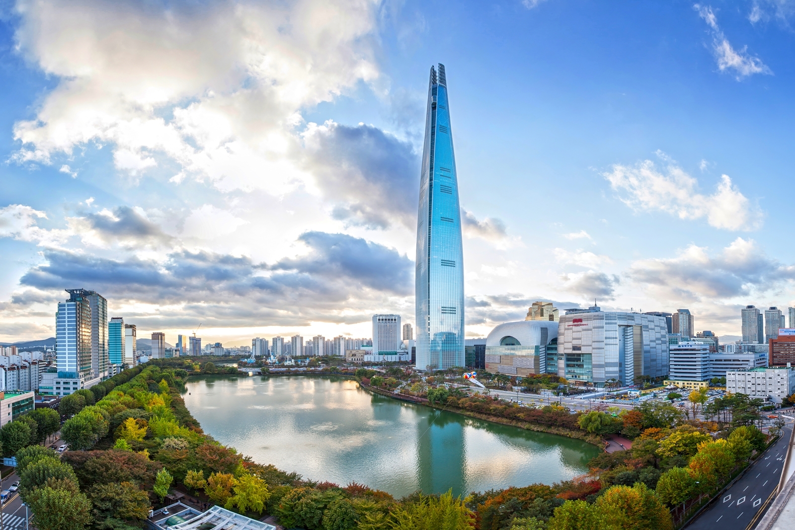 عکس برج جهانی لوته در کره جنوبی