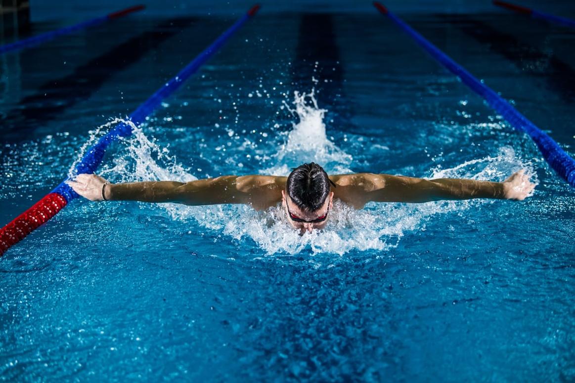 عکس ورزش جذاب و مفید شنا 