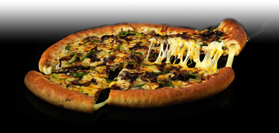 تصویر حرفه ایی از پیتزا گوشت و پنیر
