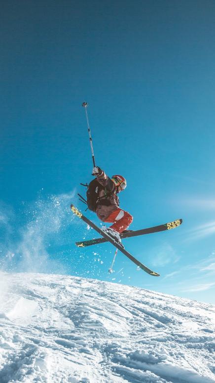 عکس ورزش مهیج و پرخطر اسکی