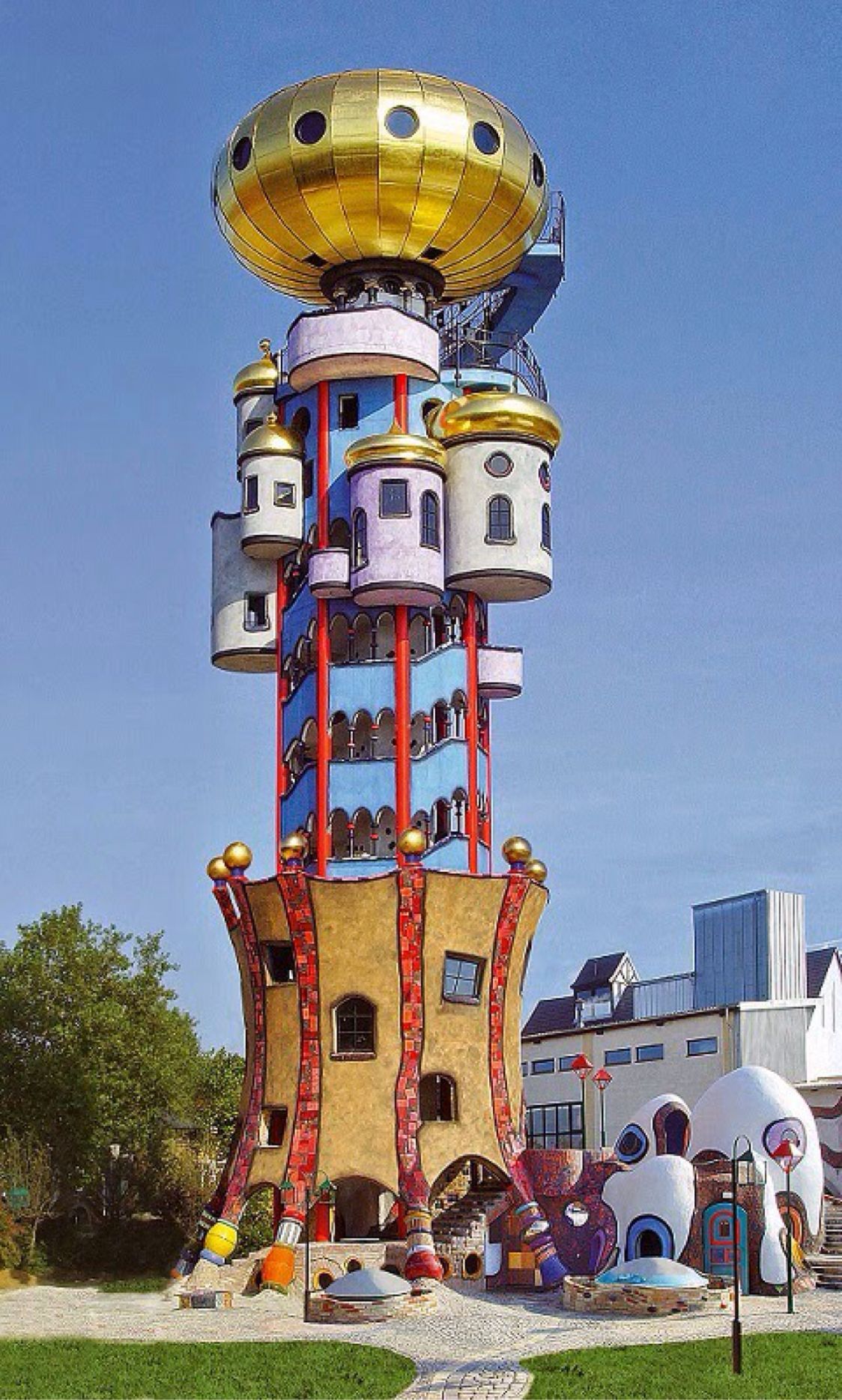 عکس هایی از برج برج کاچباور Kuchlbauer در آلمان