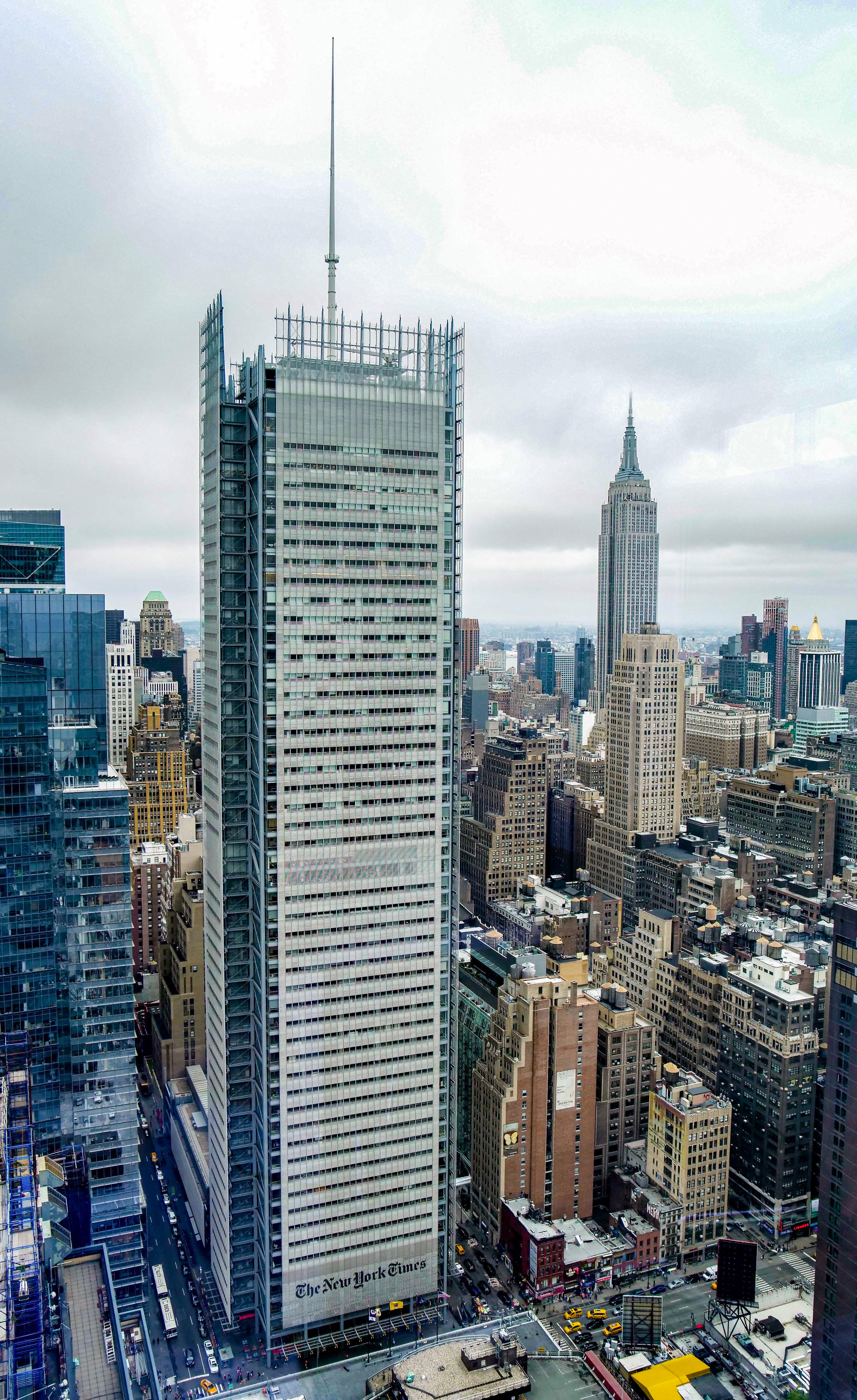 عکس ساختمان نیویورک تایمز