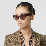 چاپ قاب موبایل و گوشی عکس عینک آفتابی پروانه‌ای Butterfly Sunglasses