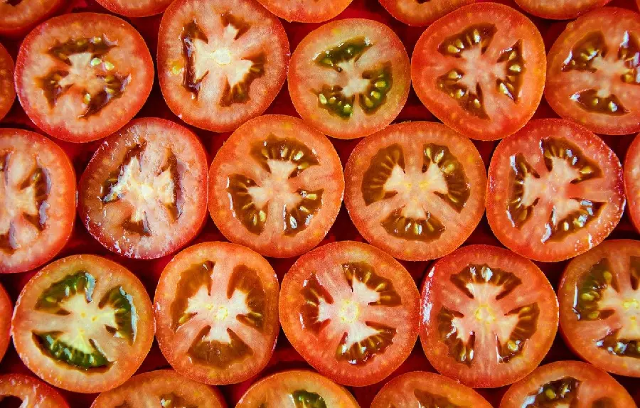 تصویر خام گوجه فرنگی با کیفیت بالا برای طراحی
