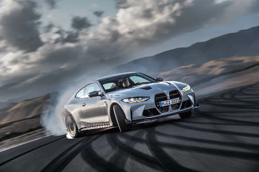 والپیپر خاص BMW M4 CS 2025