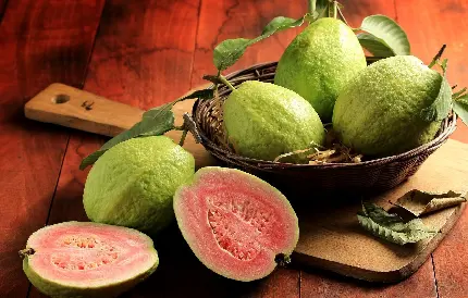 تصاویر گوآوا (امرود) میوه گرمسیری با کیفیت بالا و رایگان