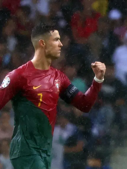 عکس بدن مسی رونالدو