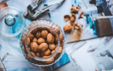 والپیپر و زمینه گردو با کیفیت بالا و رنگ های زنده