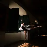 عکس رقصنده باله با لباس زیبا برای پروفایل و بک گراند