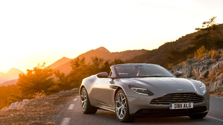 عکس رویایی استون مارتین DB11 V8 Volante با رزولوشن بالا