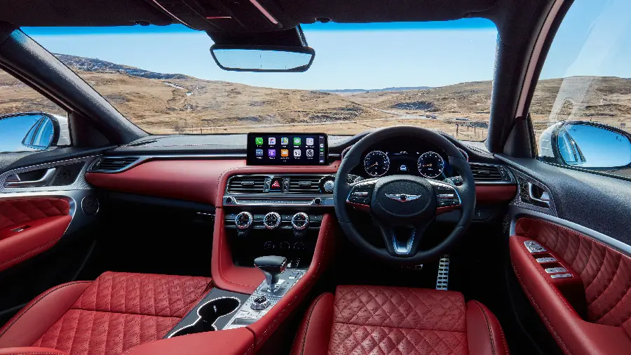 بک گراند داخلی جنسیس G70 3.3T Sport 2021