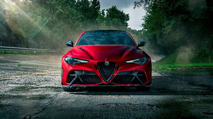 عکس آلفارومئو Giulia GTAm 2021 با کیفیت 5K