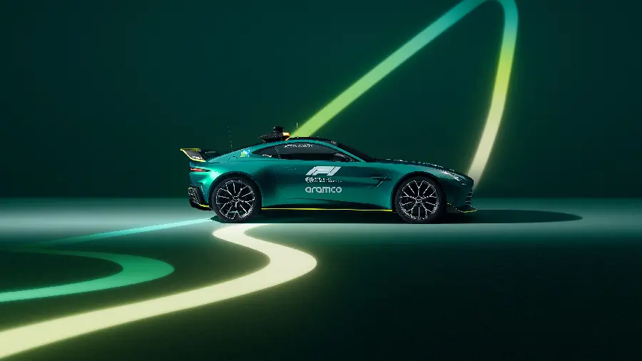 عکس ماشین ایمنی استون مارتین Vantage F1 2024