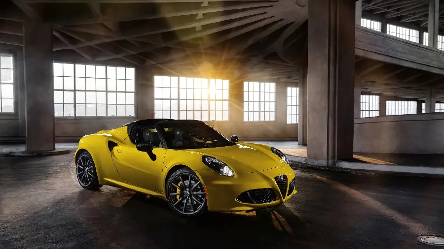 عکس آلفارومئو 4C Spider 2015 با کیفیت عالی