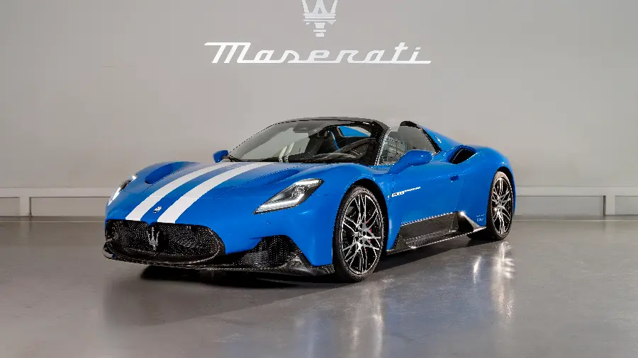 عکس مازراتی MC20 با کیفیت بالا برای پروفایل