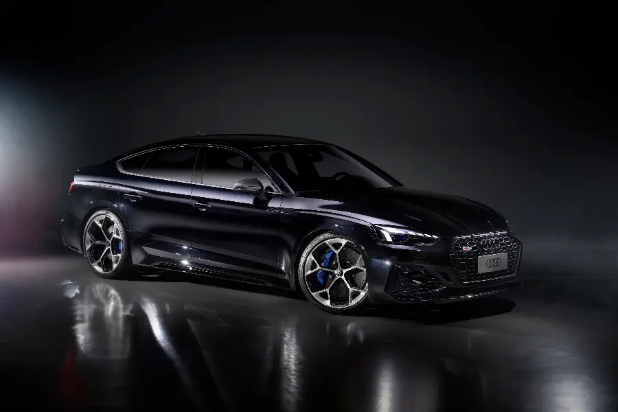 تصویر Audi RS 5 Sportback با کیفیت بسیار بالا