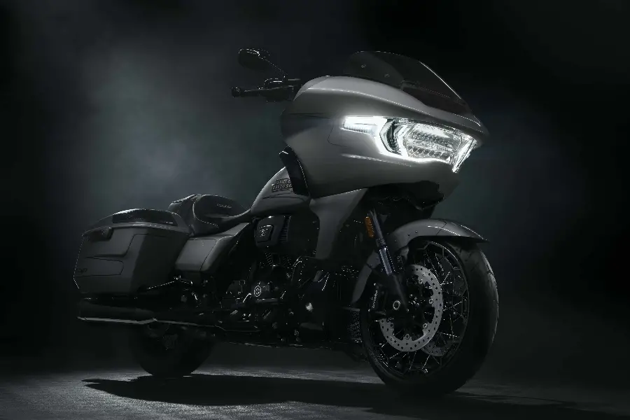 والپیپر موتورسیکلت Harley Davidson با کیفیت 8K