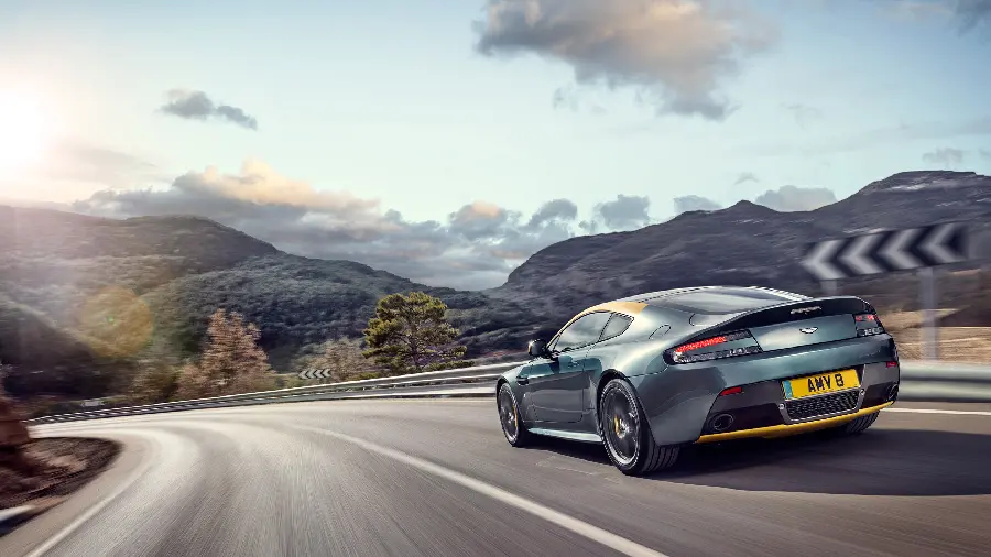 عکس استون مارتین V8 Vantage N430 2014 با کیفیت عالی