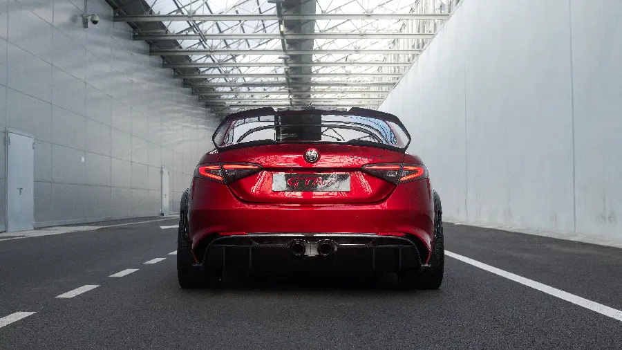 عکس آلفارومئو Giulia GTAm 2020 با کیفیت 5K