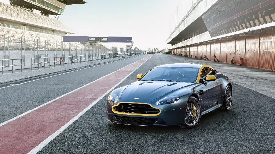 عکس خیره کننده استون مارتین V8 Vantage N430 با کیفیت 4K