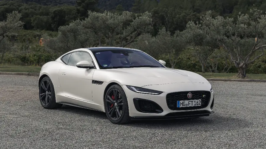 والپیپر جگوار F-Type R ویرایش آلپاین