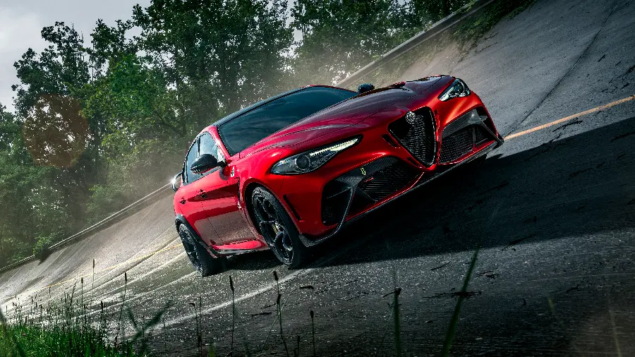 عکس آلفارومئو Giulia GTAm 2021 با کیفیت 5K