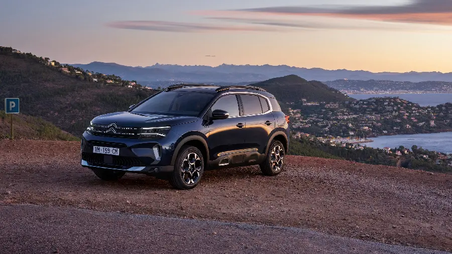 عکس تماشایی سیتروئن C5 Aircross SUV هیبریدی 2022