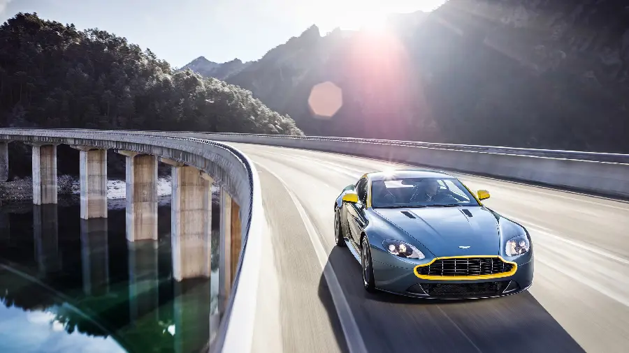 تصویر استون مارتین V8 Vantage N430 2014 با کیفیت HD