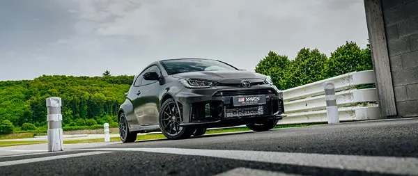 بک‌گراند حرفه‌ای تویوتا GR Yaris برای تولید محتوا