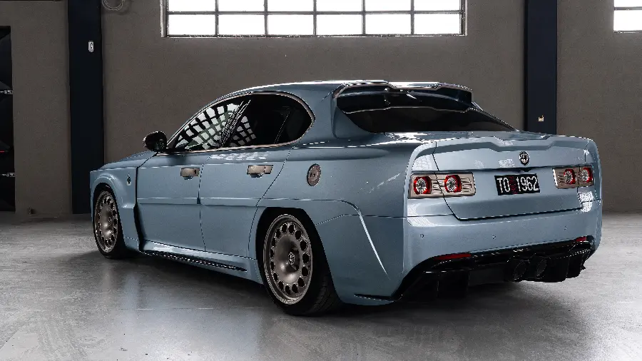 تصویر آلفارومئو Giulia RR Fuoriserie با کیفیت 5K