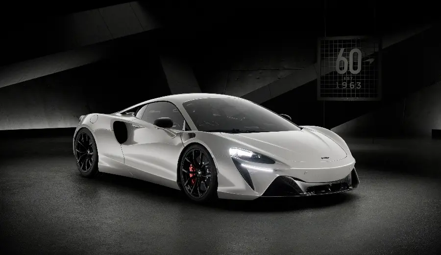 تصویر McLaren Artura با طراحی هیبریدی و کیفیت بالا