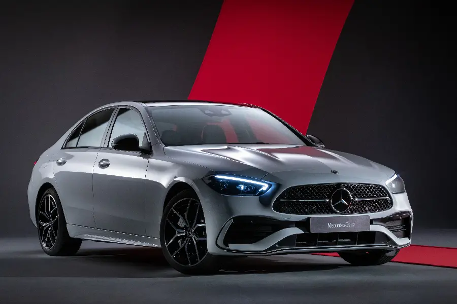 تصویر مرسدس بنز C300 AMG Line با کیفیت بالا