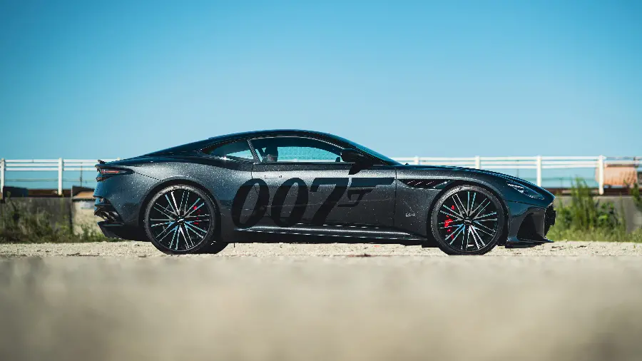 عکس با کیفیت فوق العاده استون مارتین DBS Superleggera 5K