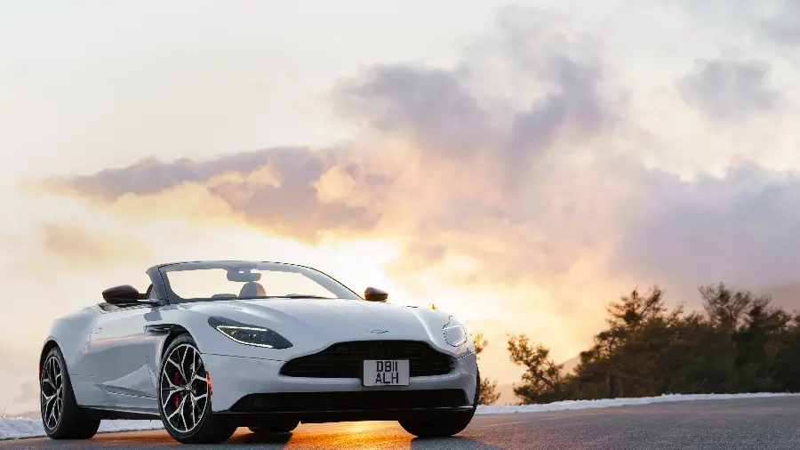 عکس استون مارتین DB11 V8 Volante با کیفیت 4K