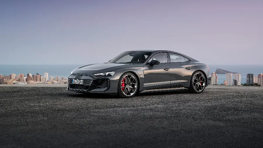 عکس Audi RS e-tron GT با کیفیت 8K برای والپیپر