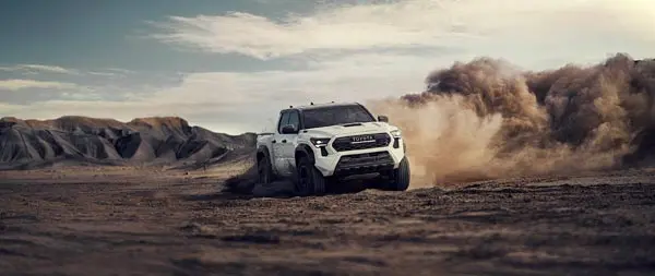 تصویر با کیفیت فول اچ دی از تویوتا تاکوما TRD