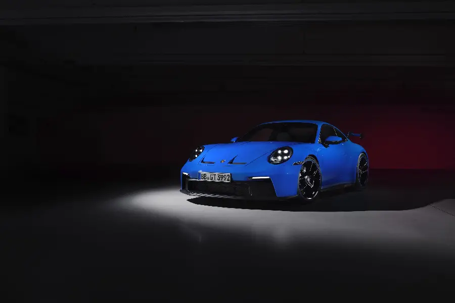 تصویر خودروی پورشه 911 GT3 2021 با کیفیت 4K برای علاقه مندان به خودرو