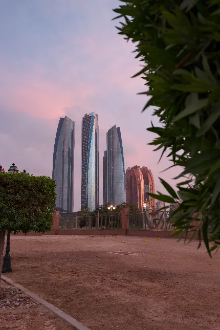بلندترین عکس برج و ساختمان در ابوظبی با کیفیت 4K