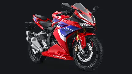 تصویر Honda CBR250RR با پس زمینه تاریک و کیفیت 8K